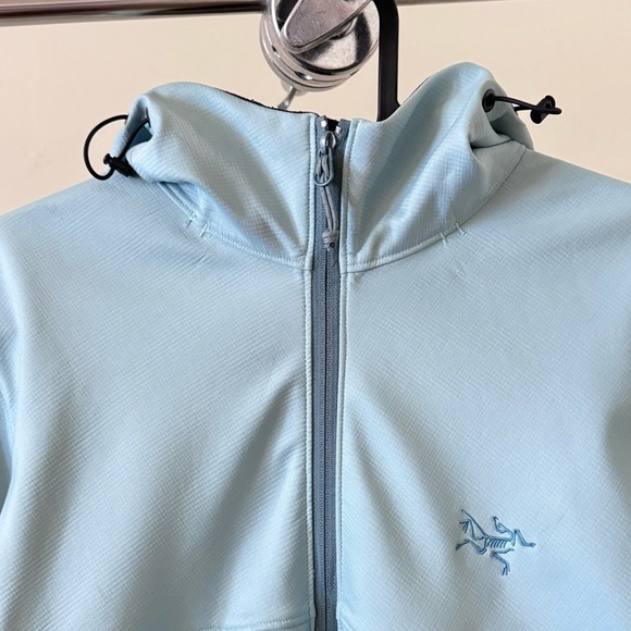 Vintage Arc'teryx Epsilon LT Hoody Jacket Women’s - Picture 2 of 15